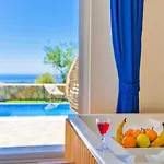 Villa Uzumlu Village 2 Bedroom *