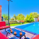 Villa Uzumlu Village 2 Bedroom *