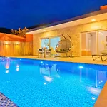 Uzumlu Village 2 Bedroom Villa Kalkan