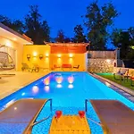 Uzumlu Village 2 Bedroom Kalkan