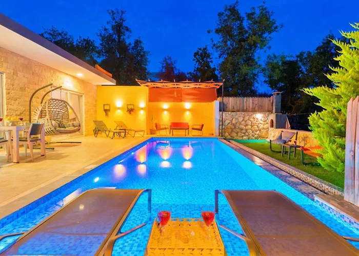 Uzumlu Village 2 Bedroom Калкан